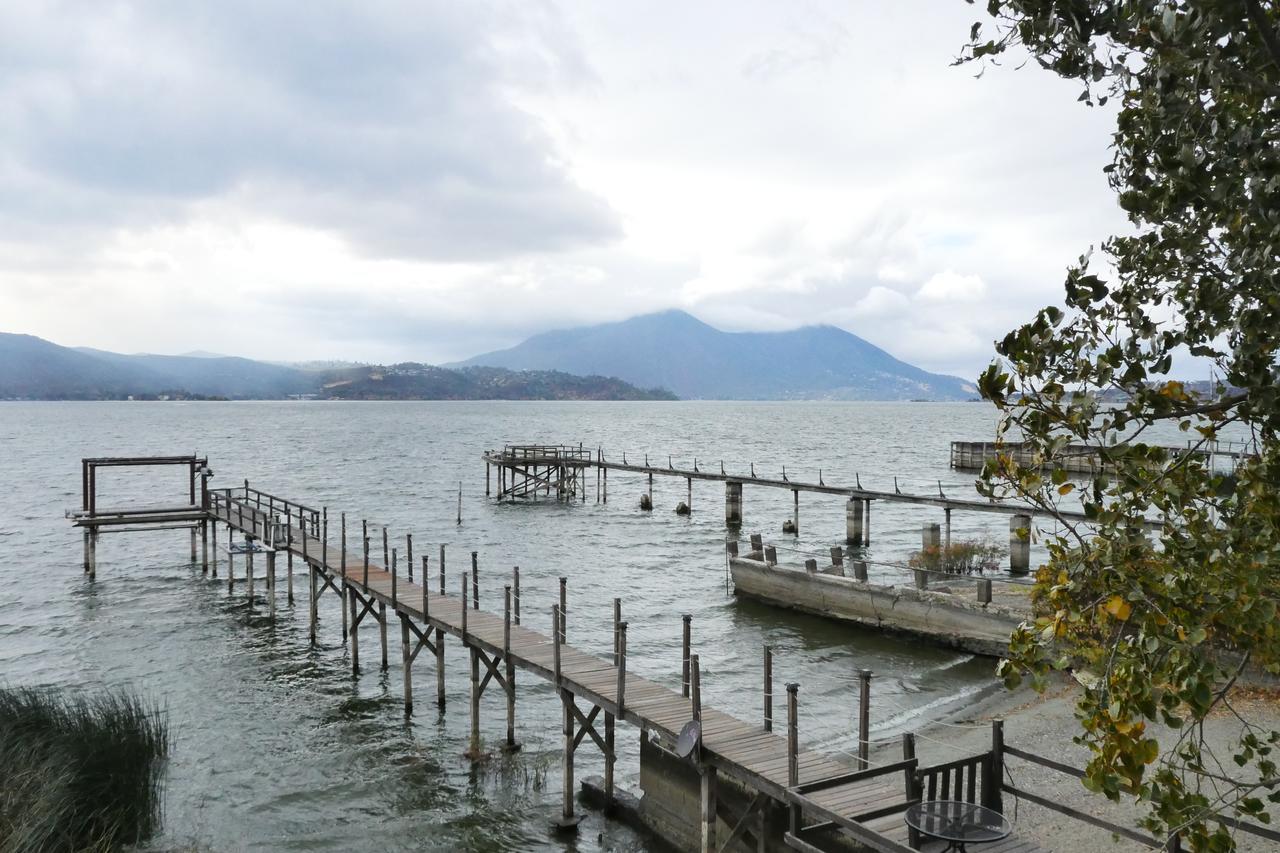By The Lake Clearlake Buitenkant foto